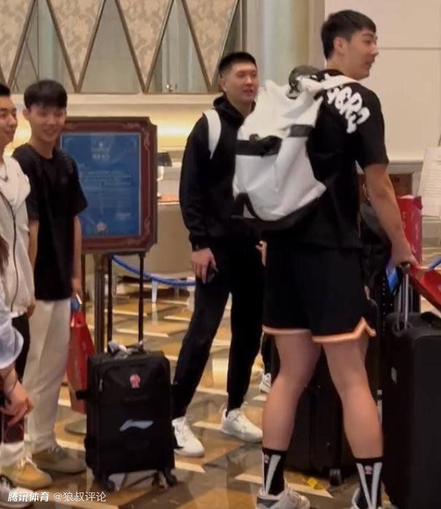 被踩