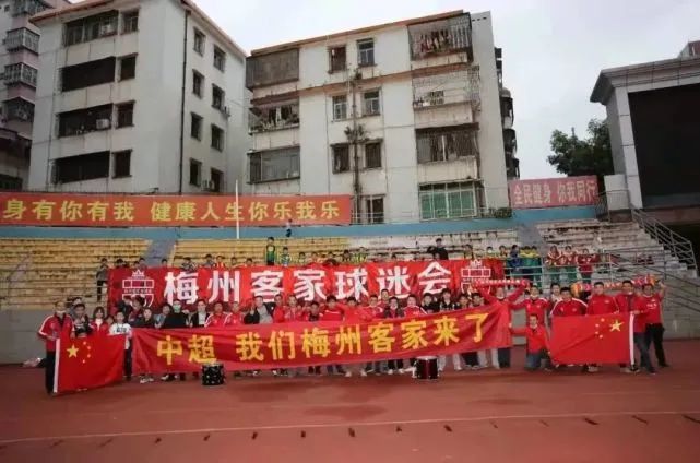国产伦乱小说
